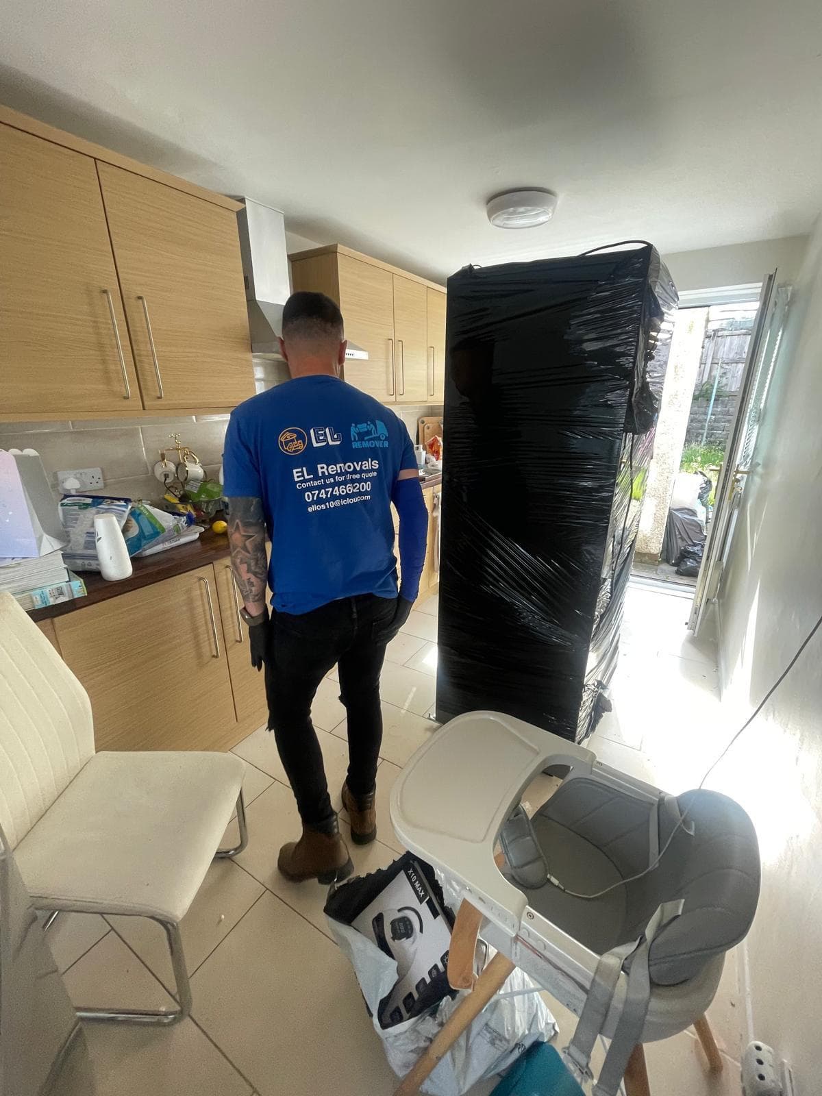 Student move to university