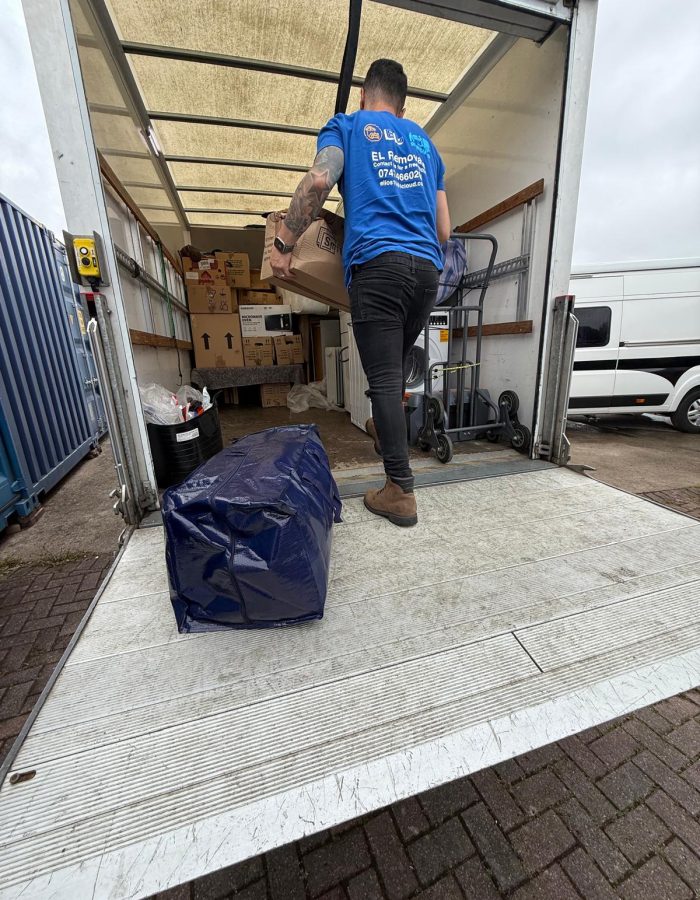 whatsapp image 2025 10 19 at 23.30.47